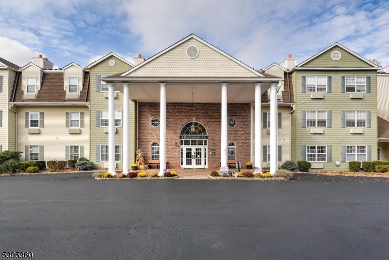 4 Richmond Rd #216, West Milford Twp., NJ 07480
