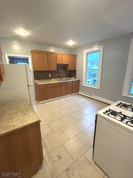 Newark City, NJ 07105,82 Pacific St