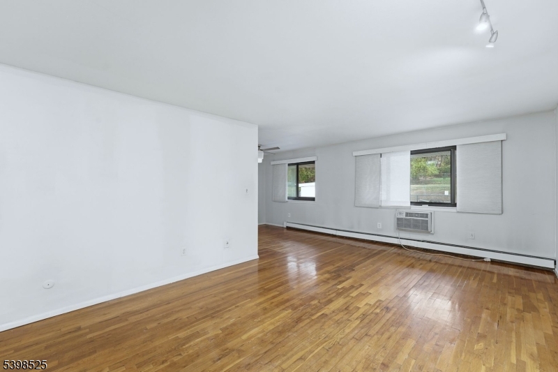 North Plainfield Boro, NJ 07060,401 US Highway 22 APT 40F #F