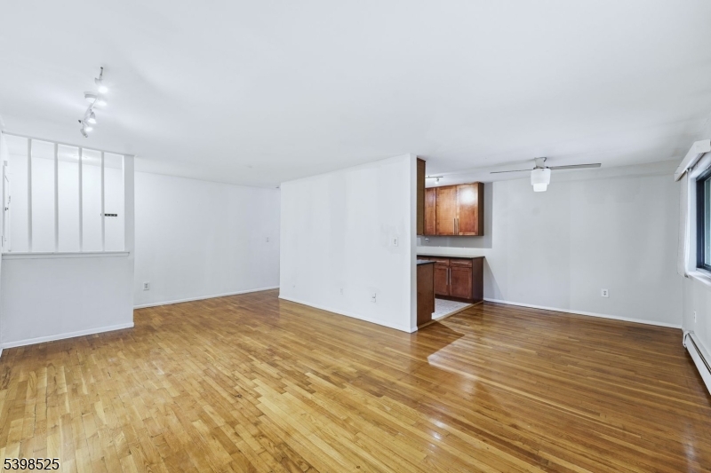 North Plainfield Boro, NJ 07060,401 US Highway 22 APT 40F #F