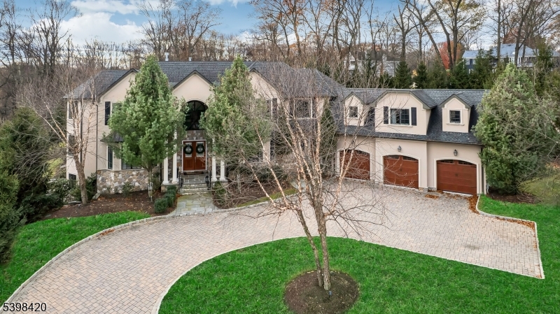 7 W Serafin Way, Montville Twp., NJ 07082