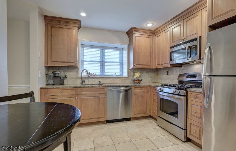 Chatham Twp., NJ 07928,17E Heritage Dr #E