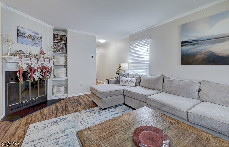 Chatham Twp., NJ 07928,17E Heritage Dr #E