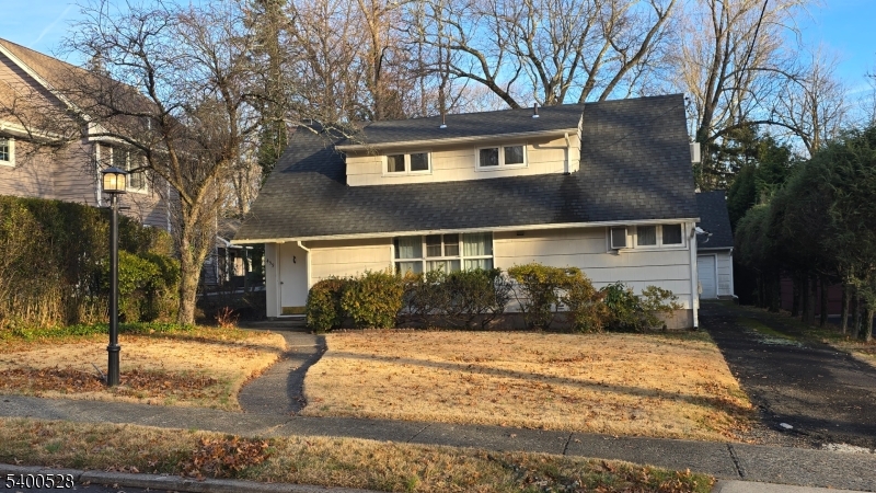 459 Summit St, Ridgewood Village, NJ 07450