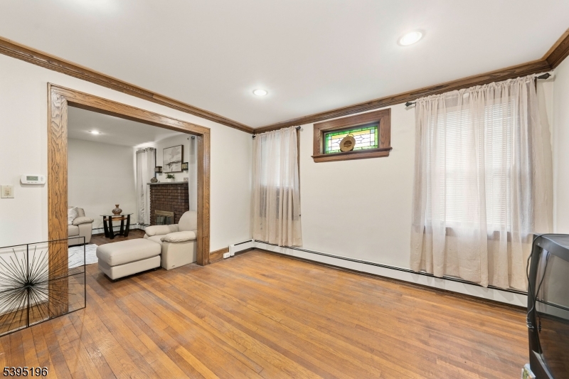 Irvington Twp., NJ 07111,40 Clinton Ter