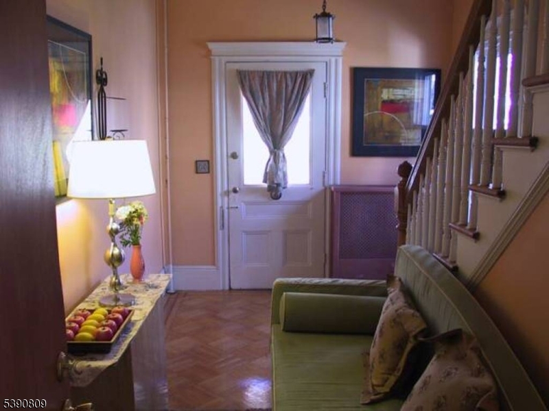 Bloomfield Twp., NJ 07003,177 Ashland Ave #2