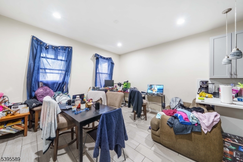 Elizabeth City, NJ 07201,1007 Julia St