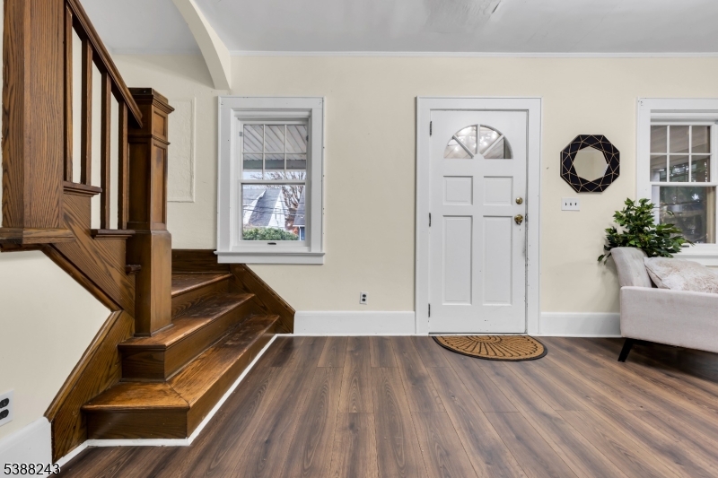 Linden City, NJ 07036,906 Dewitt St