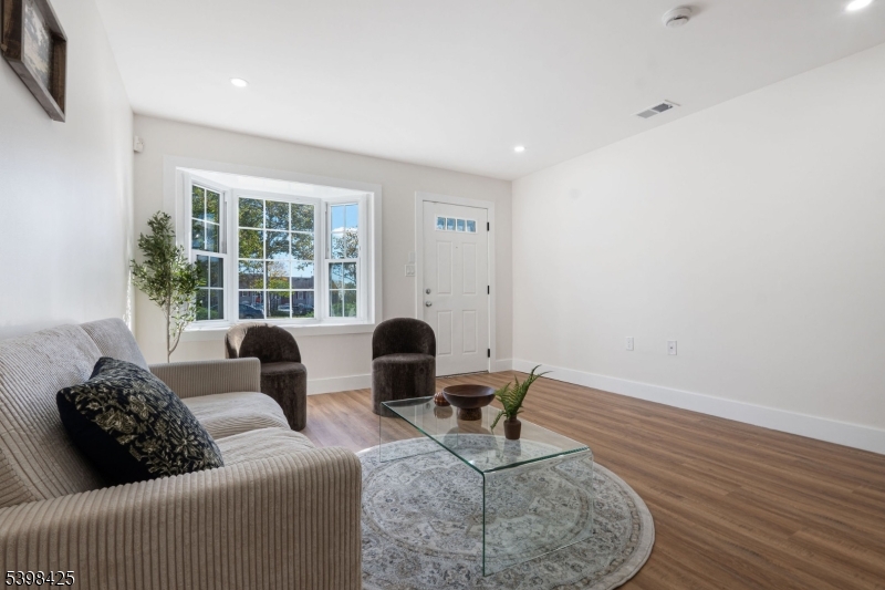 Newark City, NJ 07103,94 Irvine Turner Blvd