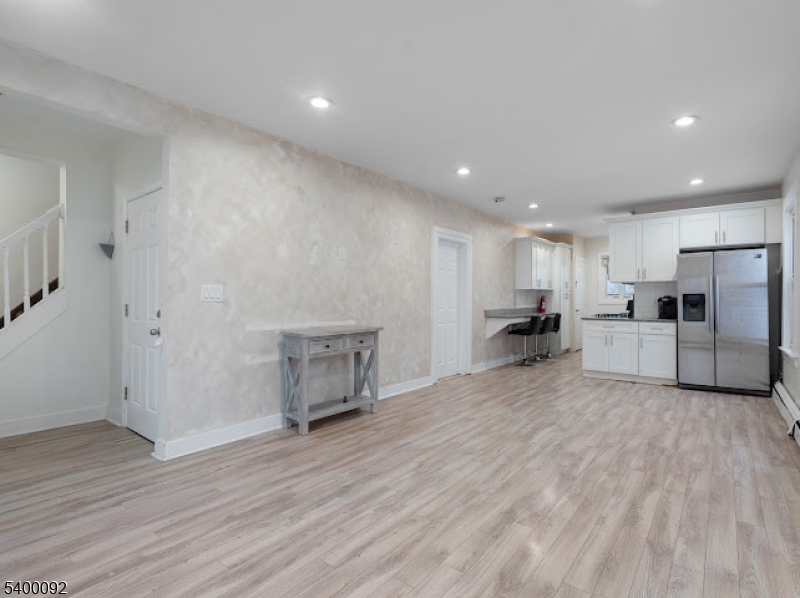 Clifton City, NJ 07011,354 Summer St