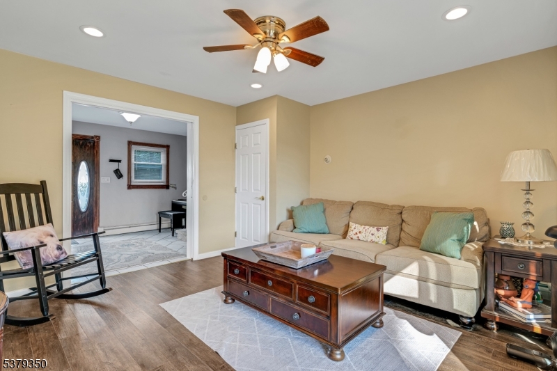 Mount Olive Twp., NJ 07840,19 Indian Ln