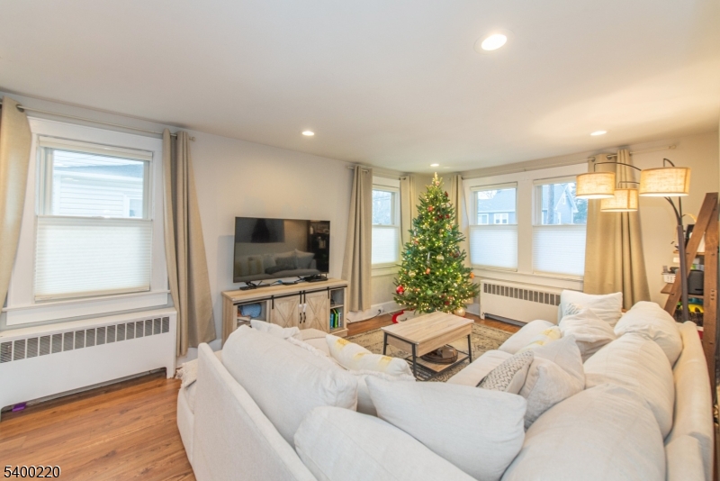 Caldwell Boro Twp., NJ 07006,38A Park Ave #A