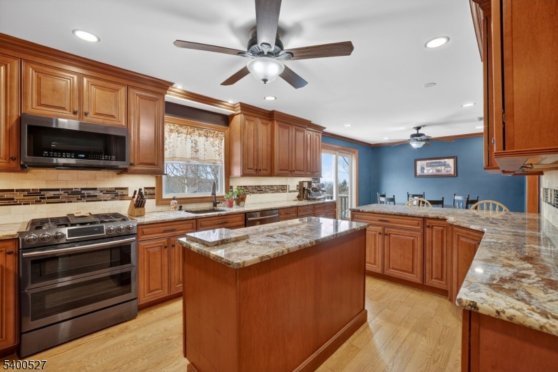 Vernon Twp., NJ 07422,30 Tanglewood Dr