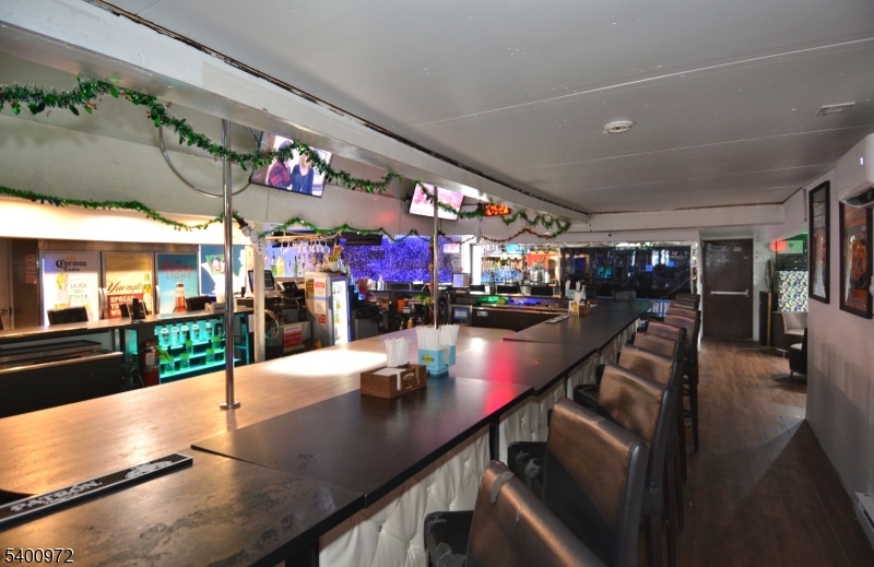 Hampton Boro, NJ 08827,157 NJ  Route 31