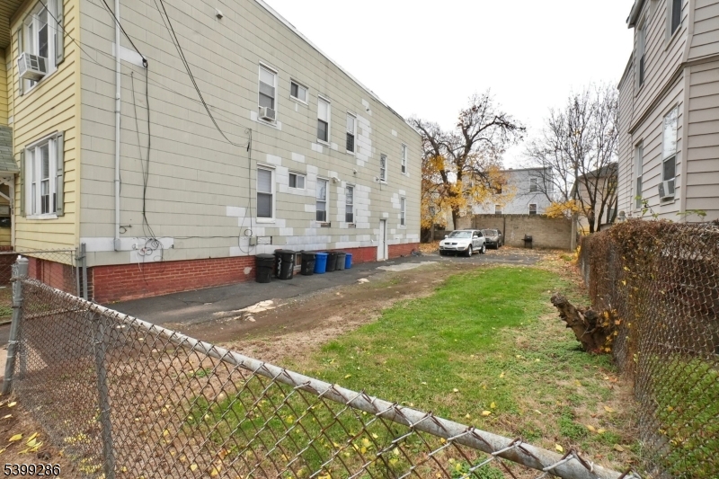 Newark City, NJ 07112,388-392 Chadwick Ave