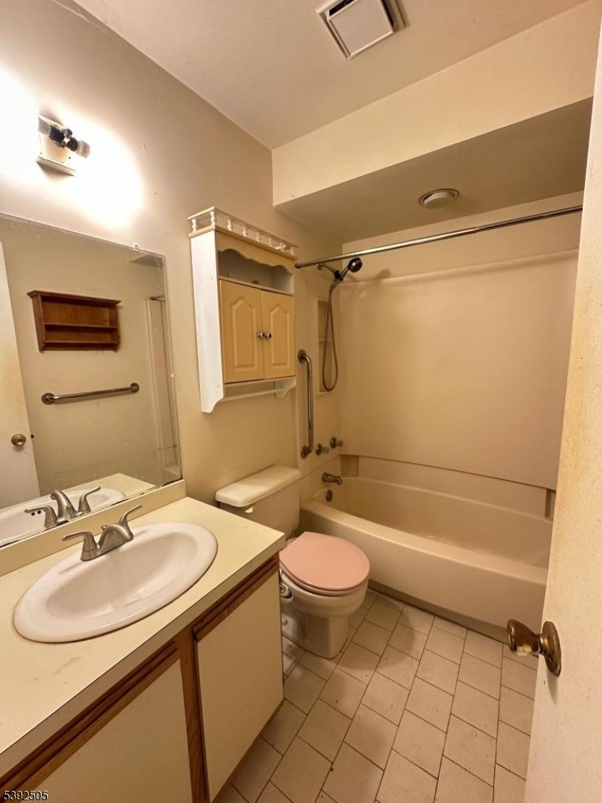 Hampton Twp., NJ 07860,48 Rhea Run