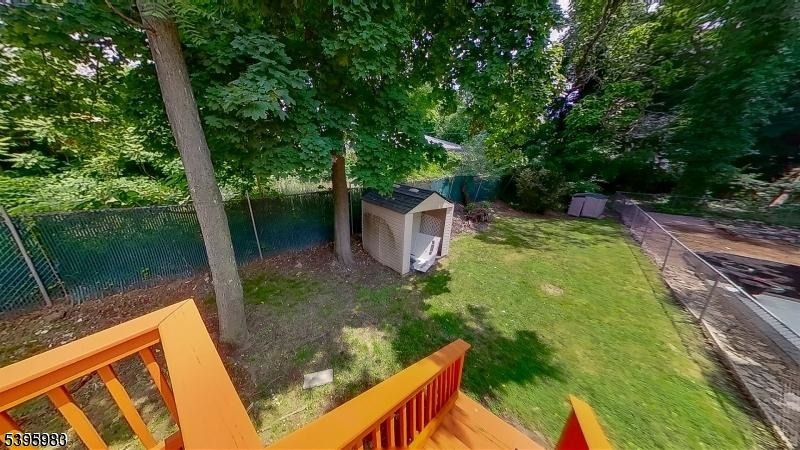 East Orange City, NJ 07017,32 Meadow St