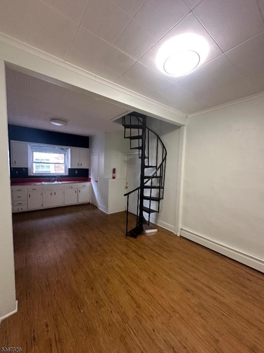 Clifton City, NJ 07011,205 Parker Ave #2