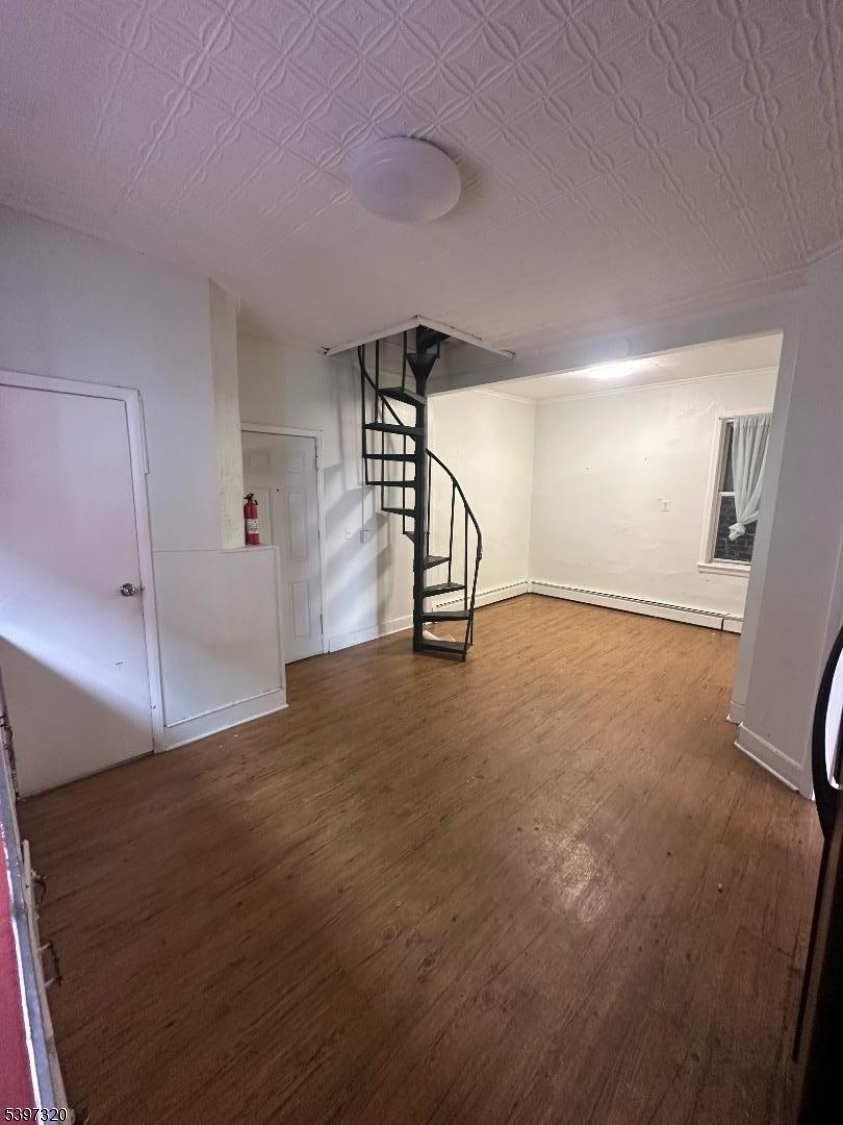 Clifton City, NJ 07011,205 Parker Ave #2