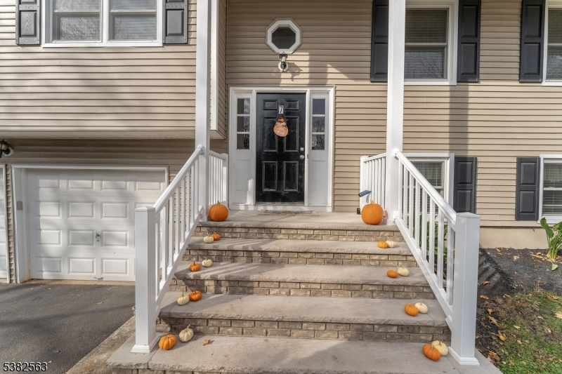 High Bridge Boro, NJ 08829,7 Hoffman Rd