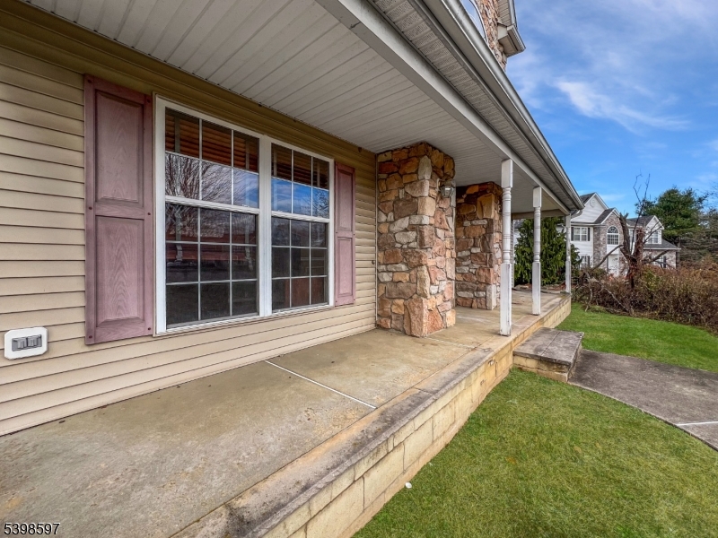 Franklin Twp., NJ 07882,3 Pohat Ct