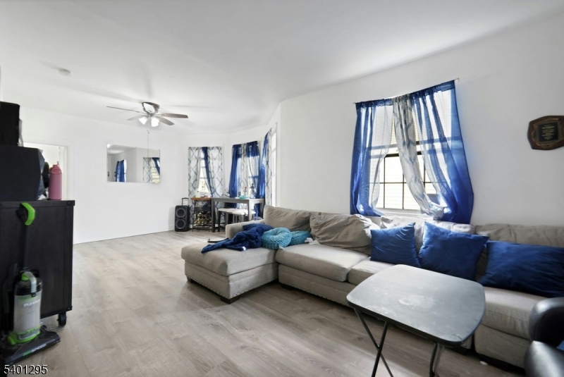 Prospect Park Boro, NJ 07508,42 Lakeshore Dr