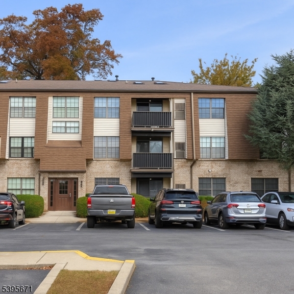 660-672 N Broad St #19, Elizabeth City, NJ 07208
