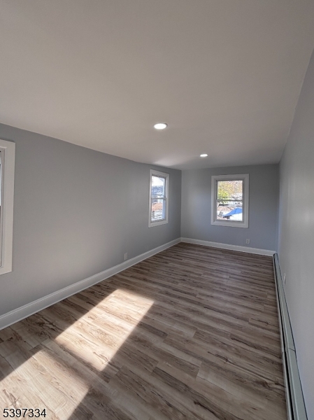 Paterson City, NJ 07524,48 N York St #2R