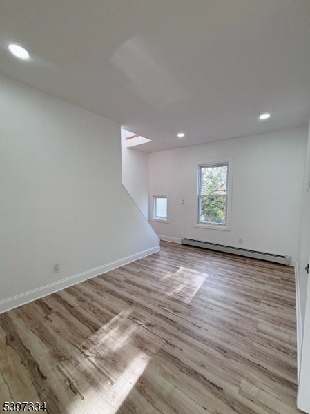 Paterson City, NJ 07524,48 N York St #2R