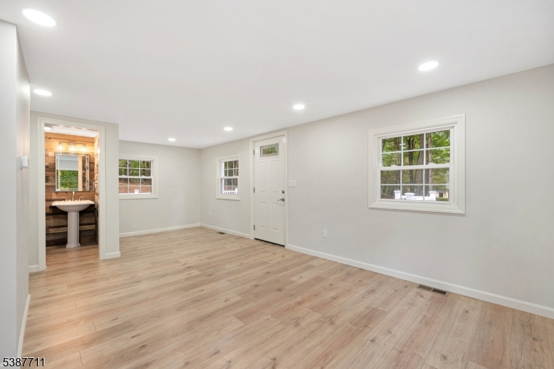 Montague Twp., NJ 07827,294 New Rd