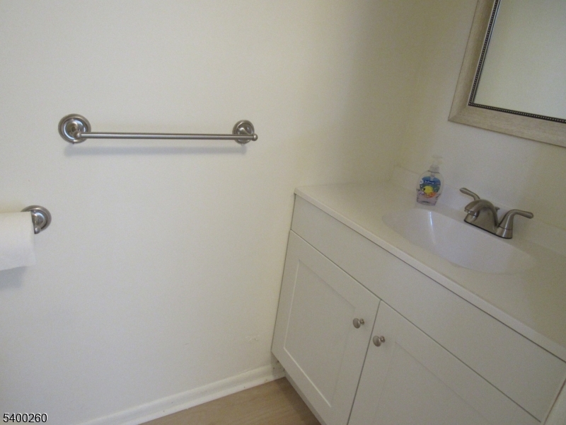 North Brunswick Twp., NJ 08902,32 Lafayette Ct