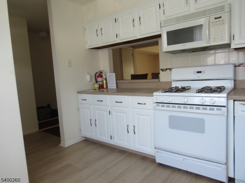 North Brunswick Twp., NJ 08902,32 Lafayette Ct