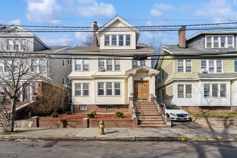 Newark City, NJ 07106,41 Poe Ave