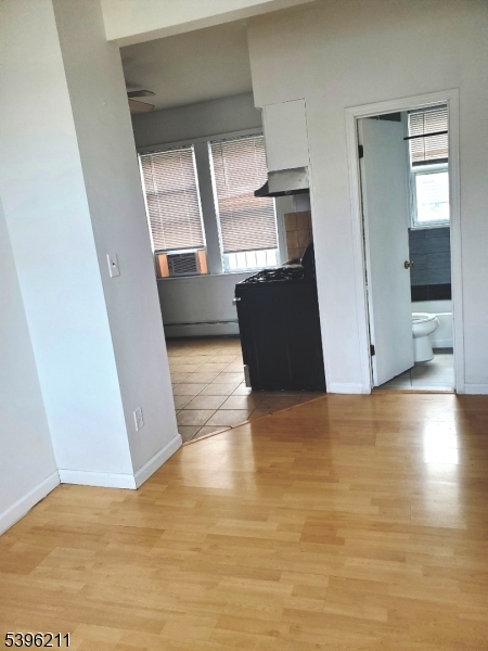 Garfield City, NJ 07026,35 Alaska St. Apt 2