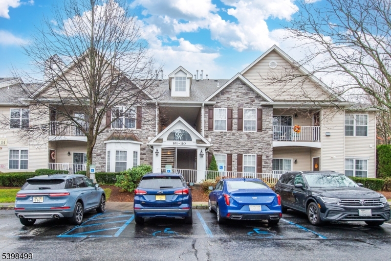 Butler Boro, NJ 07405,104 Barrister Dr #104