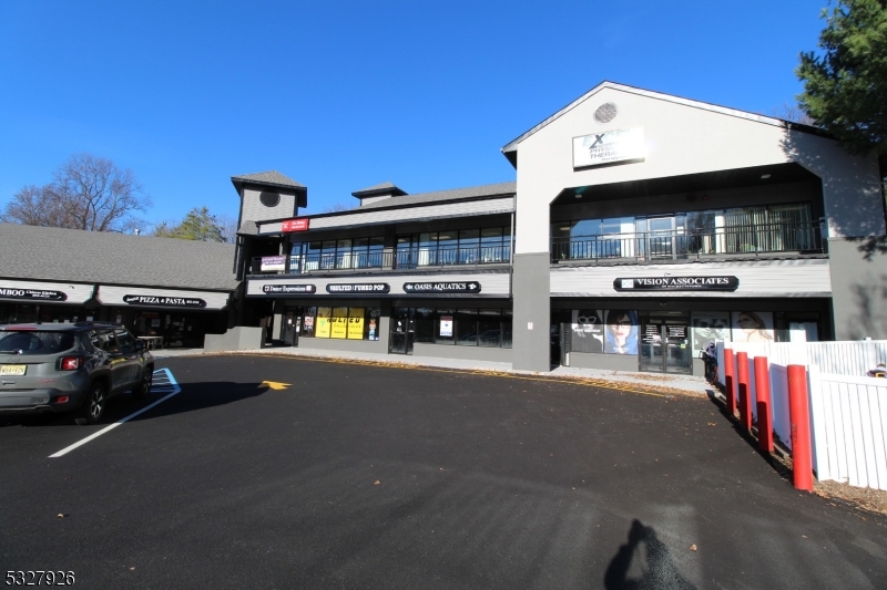 Independence Twp., NJ 07840,915 County Road 517