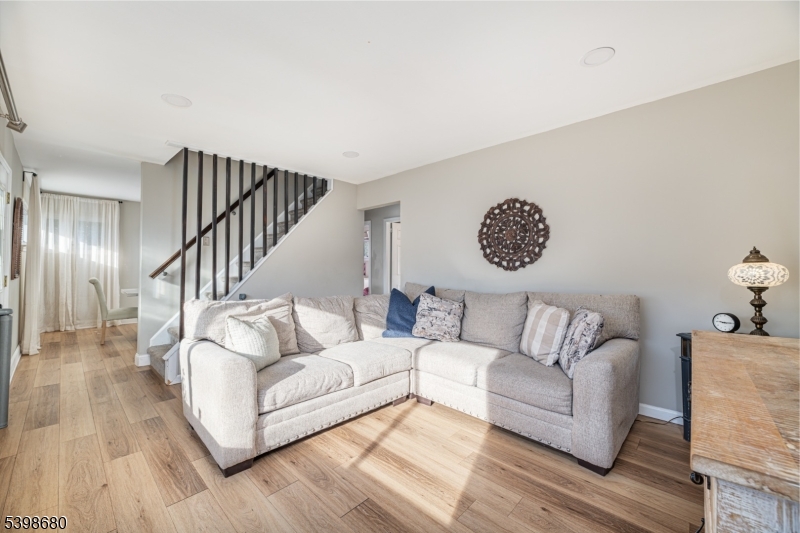 Saddle Brook Twp., NJ 07663,169 Cambridge Ave