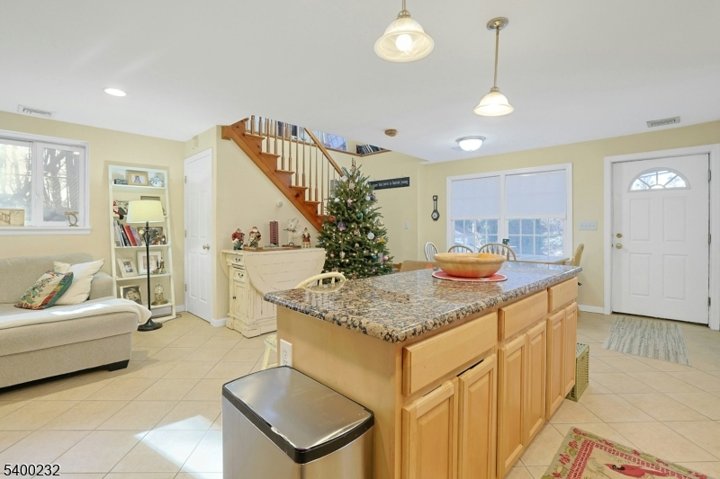 Allendale Boro, NJ 07401,301 W Crescent Ave