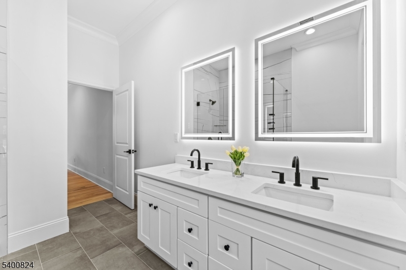 Livingston Twp., NJ 07039,13 Harding Pl