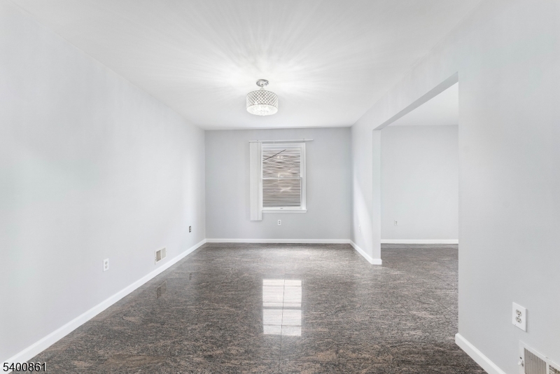 Elizabeth City, NJ 07202,466 Lidgerwood Ave