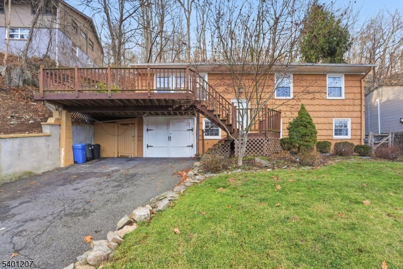 79 Truman Blvd, Oakland Boro, NJ 07436