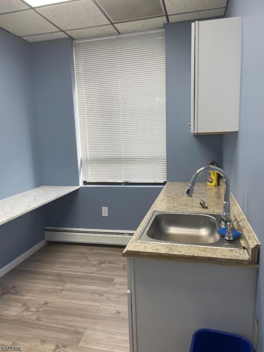 Elizabeth City, NJ 07208,702 N Broad St