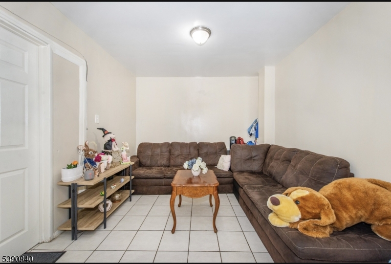 Paterson City, NJ 07501,377 Ellison Street