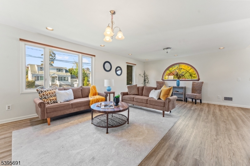 Clifton City, NJ 07013,119 Highview Dr