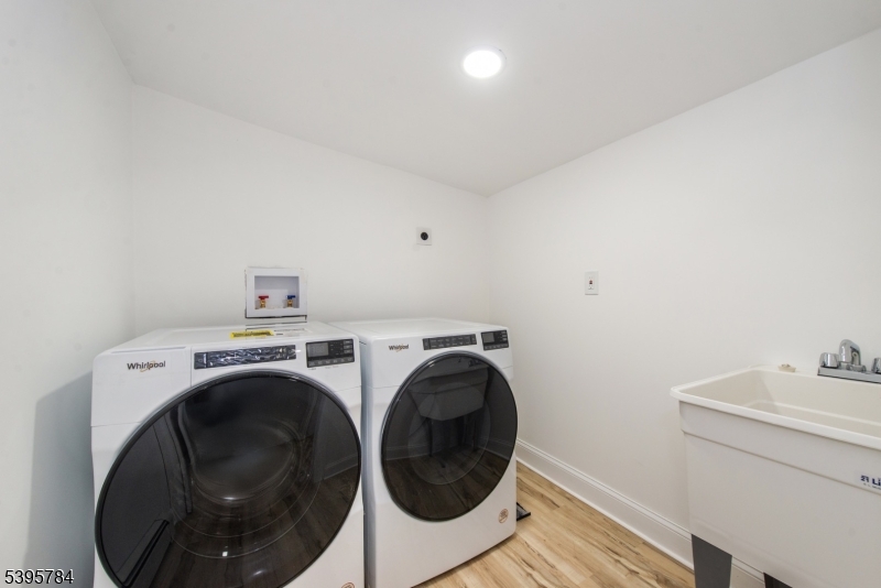 West Milford Twp., NJ 07480,25 Setting Sun Trl