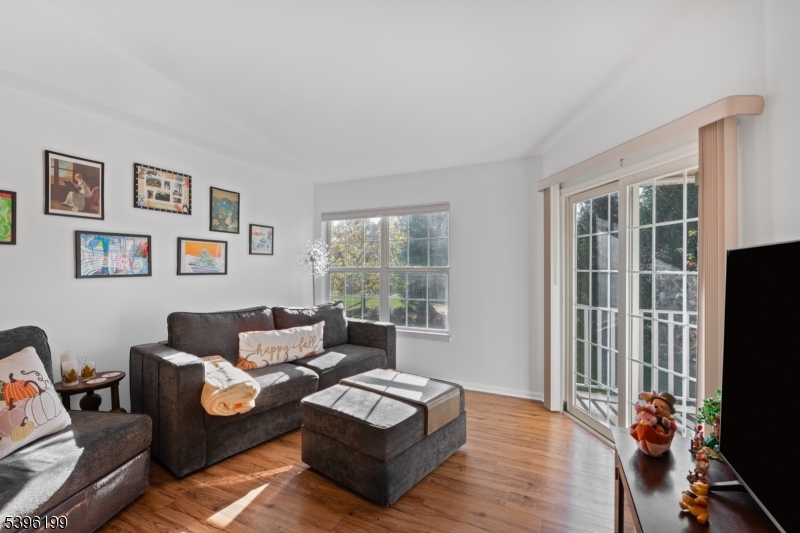 Wayne Twp., NJ 07470,11 Parkside Ct #11