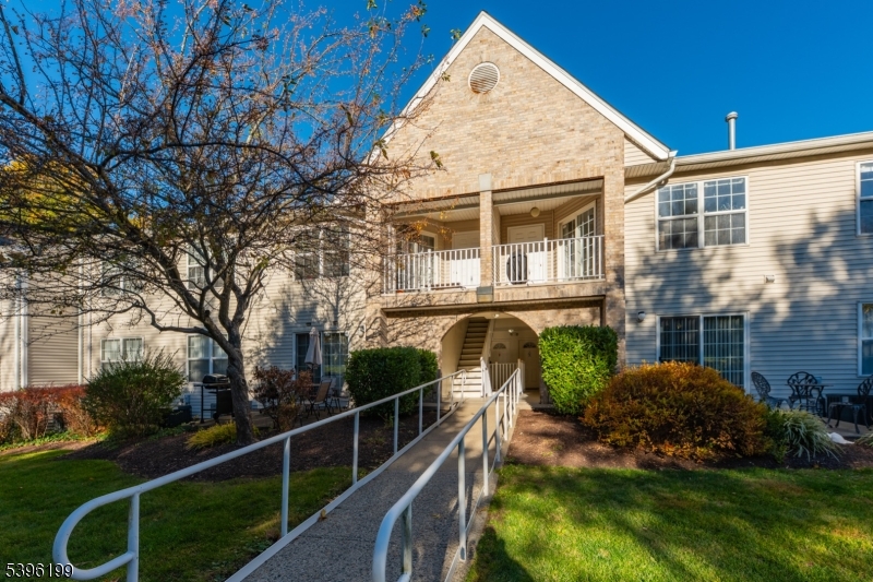 Wayne Twp., NJ 07470,11 Parkside Ct #11