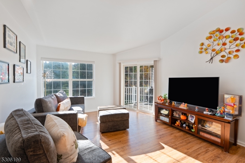 Wayne Twp., NJ 07470,11 Parkside Ct #11