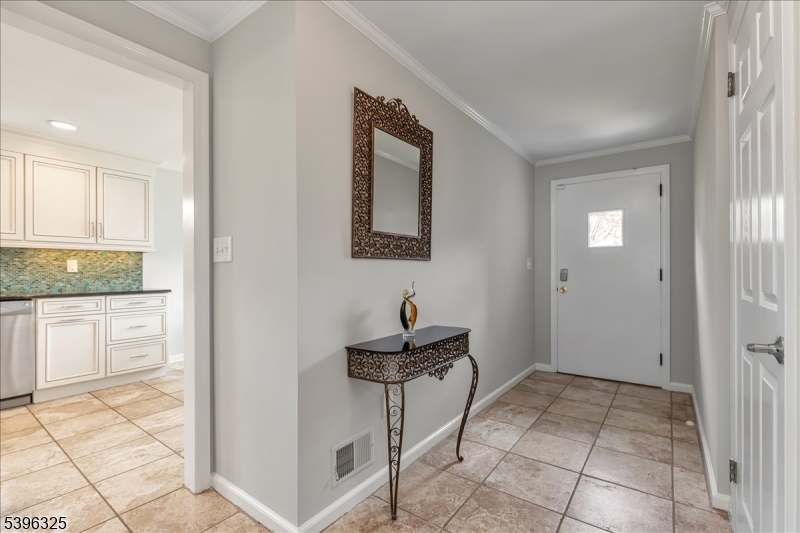 Scotch Plains Twp., NJ 07076,1933 Mary Ellen Ln