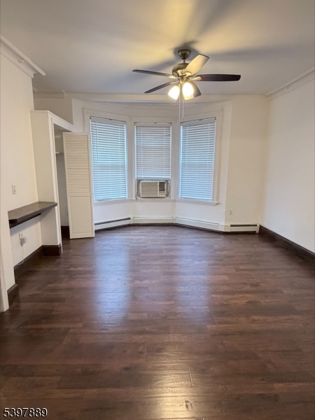 East Newark Boro, NJ 07029,242 Grant Ave #1